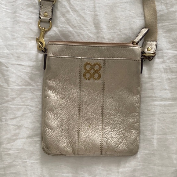 Gold Coach crossbody bag. - Picture 1 of 9